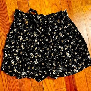 American Eagle Outfitters girl’s shorts